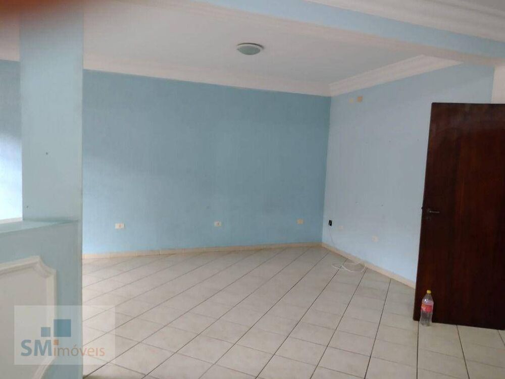Sobrado à venda com 3 quartos, 358m² - Foto 1