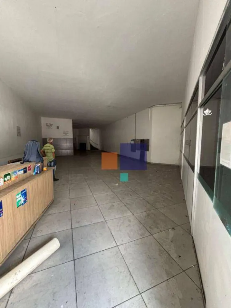 Loja-Salão, 600 m² - Foto 1