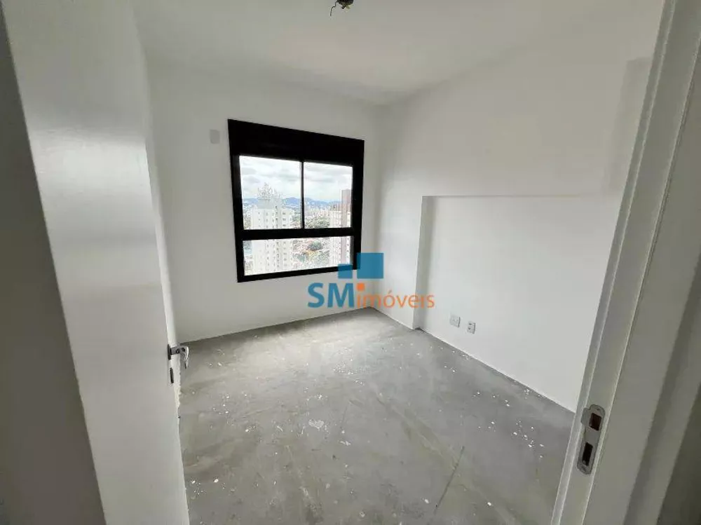 Apartamento à venda com 3 quartos, 218m² - Foto 3