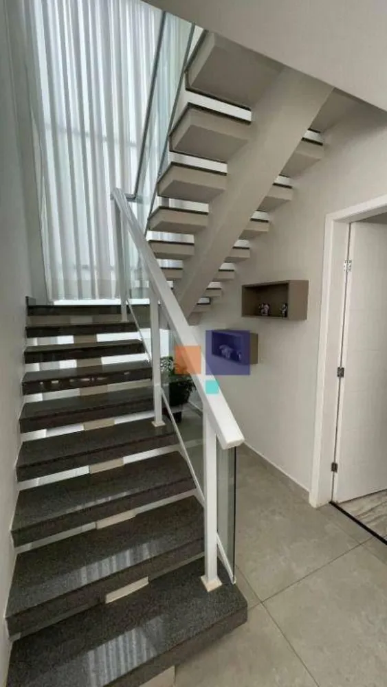 Casa, 3 quartos, 252 m² - Foto 2