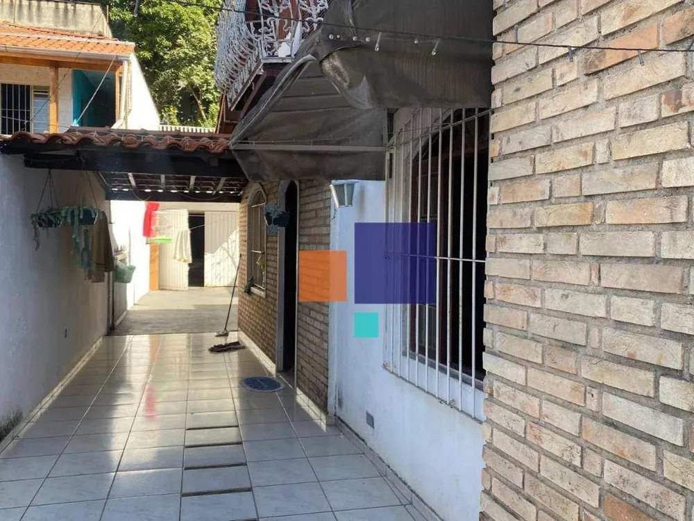 Casa à venda com 2 quartos, 150m² - Foto 4