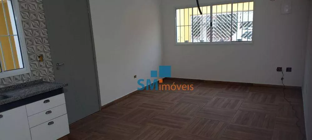 Casa à venda com 3 quartos, 76m² - Foto 4