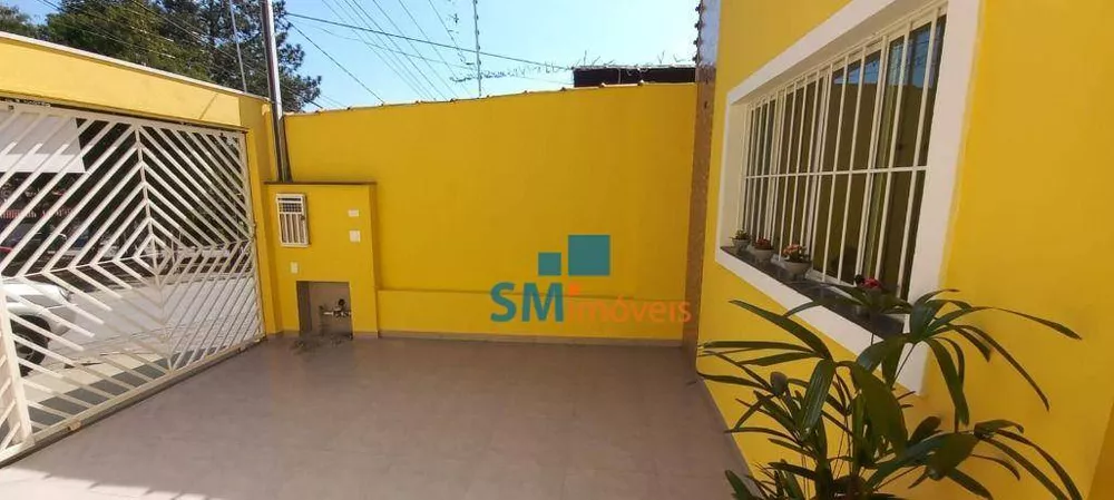 Casa à venda com 3 quartos, 76m² - Foto 1