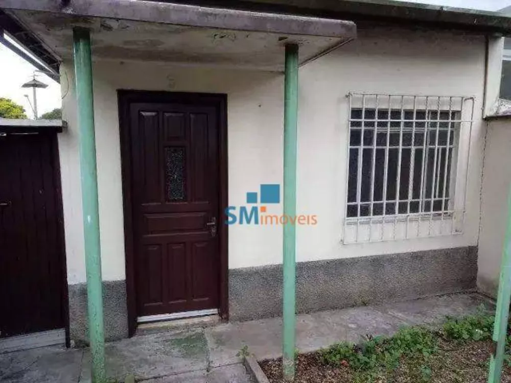 Casa à venda com 1 quarto, 60m² - Foto 2