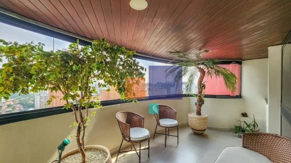 Apartamento para alugar com 4 quartos, 198m² - Foto 2