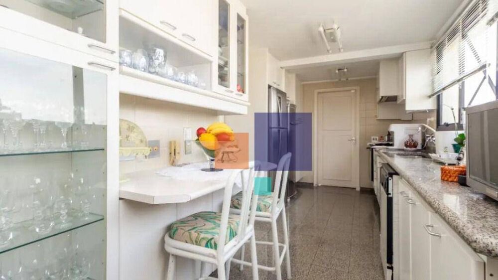 Apartamento para alugar com 4 quartos, 198m² - Foto 7