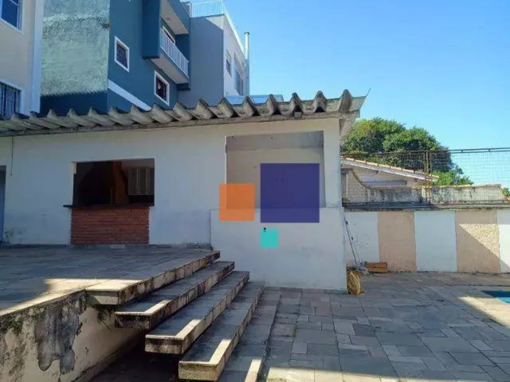 Casa para alugar com 4 quartos, 240m² - Foto 2