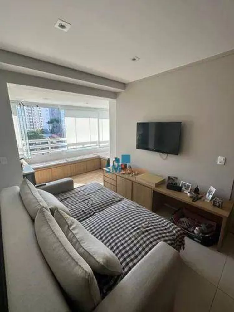 Apartamento à venda com 2 quartos, 62m² - Foto 1