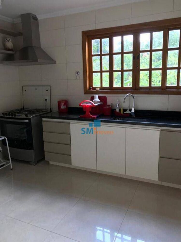 Chácara à venda com 4 quartos, 250m² - Foto 6