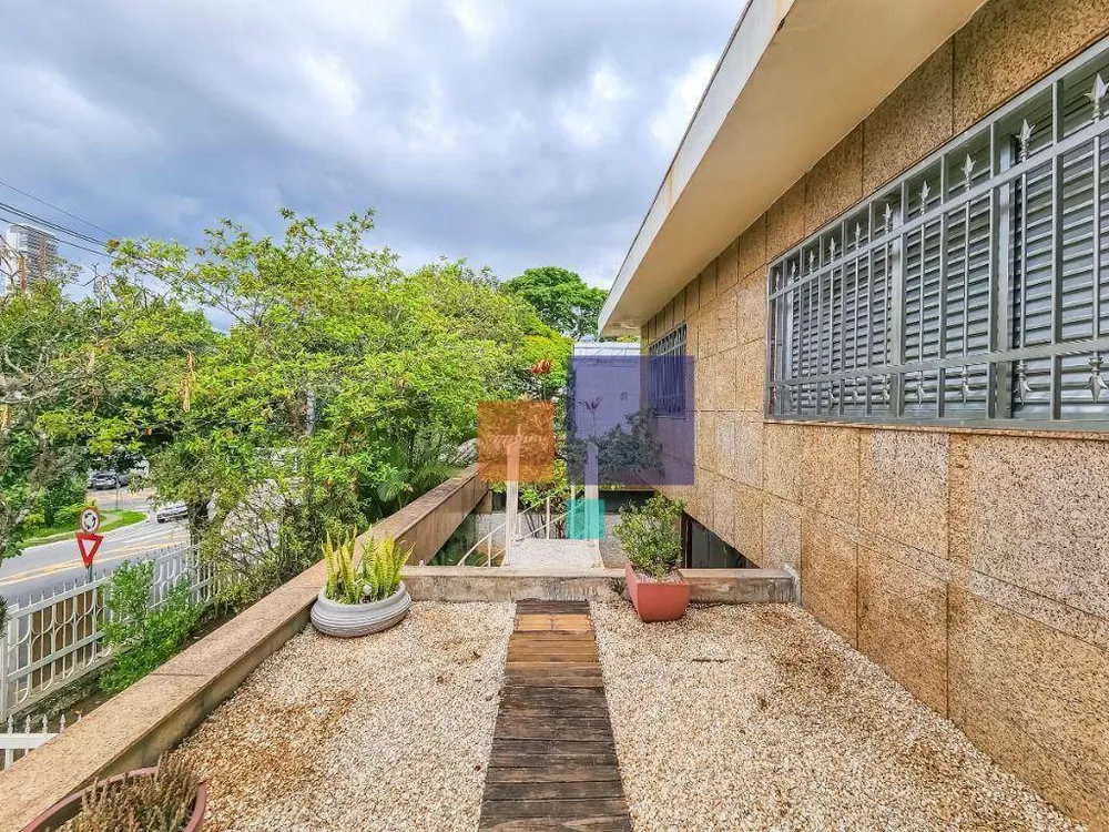 Casa, 4 quartos, 323 m² - Foto 1