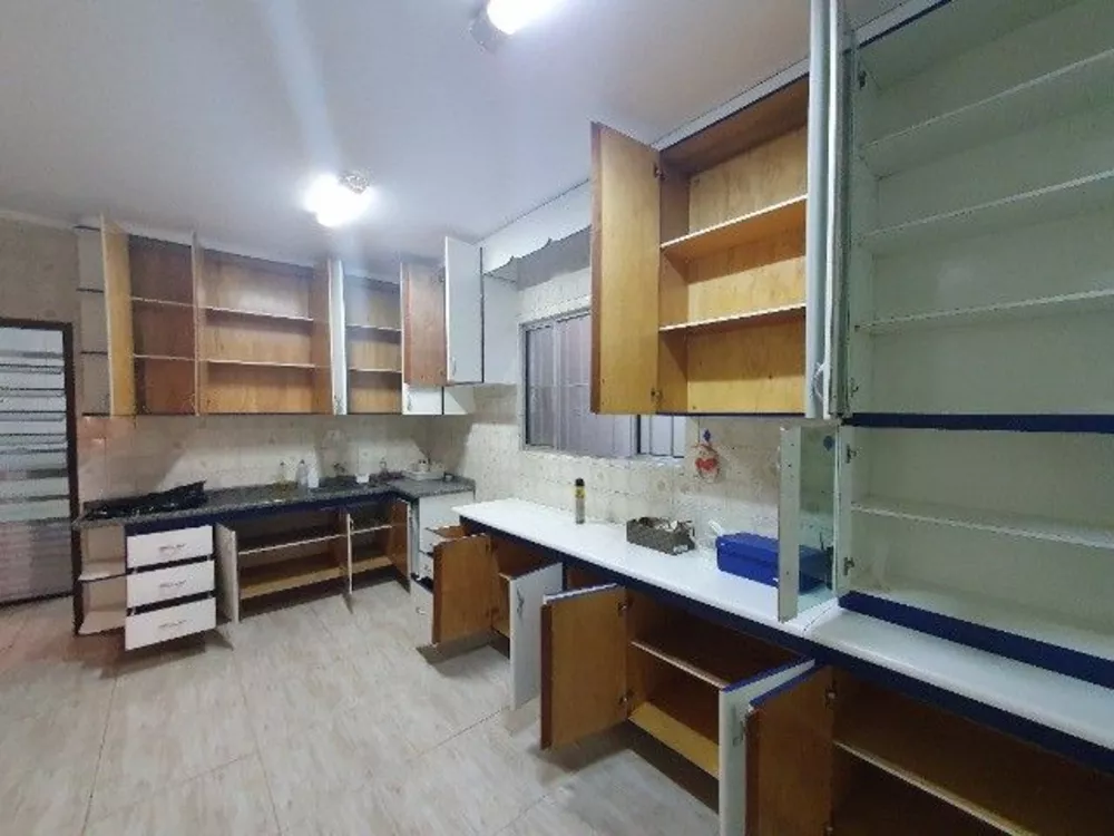 Casa à venda com 2 quartos, 360m² - Foto 3