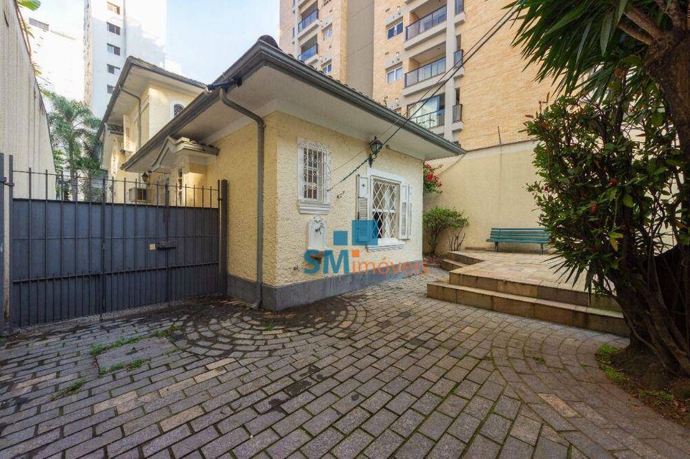 Casa à venda com 4 quartos, 228m² - Foto 2