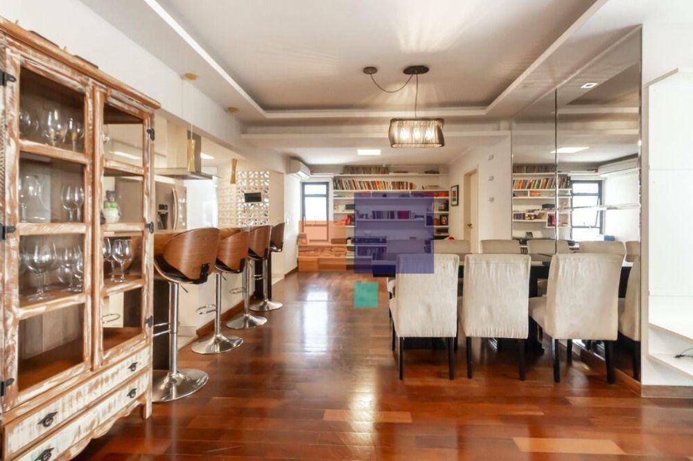 Apartamento à venda com 3 quartos, 134m² - Foto 1