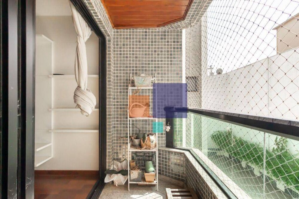 Apartamento à venda com 3 quartos, 134m² - Foto 9