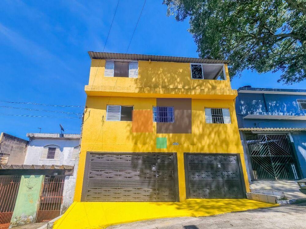 Sobrado à venda com 7 quartos, 262m² - Foto 1