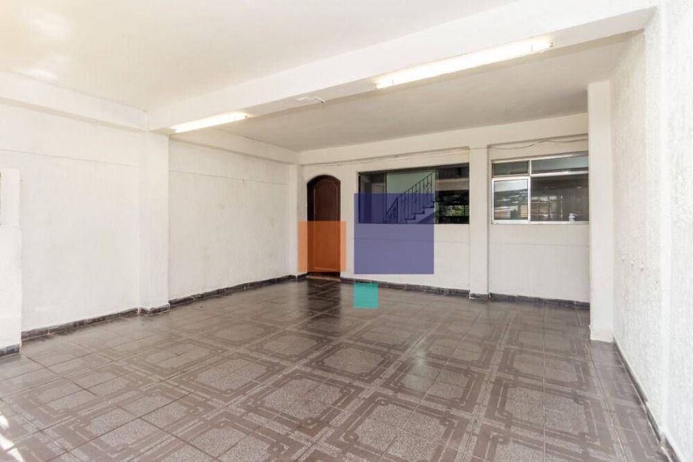 Sobrado à venda com 7 quartos, 262m² - Foto 29