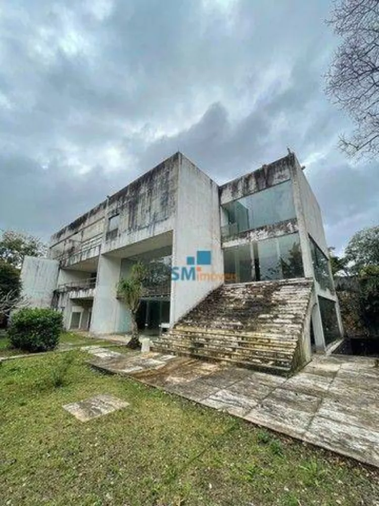 Casa à venda com 5 quartos, 2000m² - Foto 2