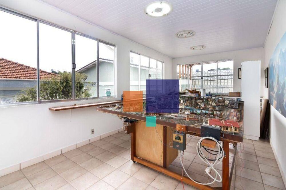 Casa à venda com 3 quartos, 335m² - Foto 22