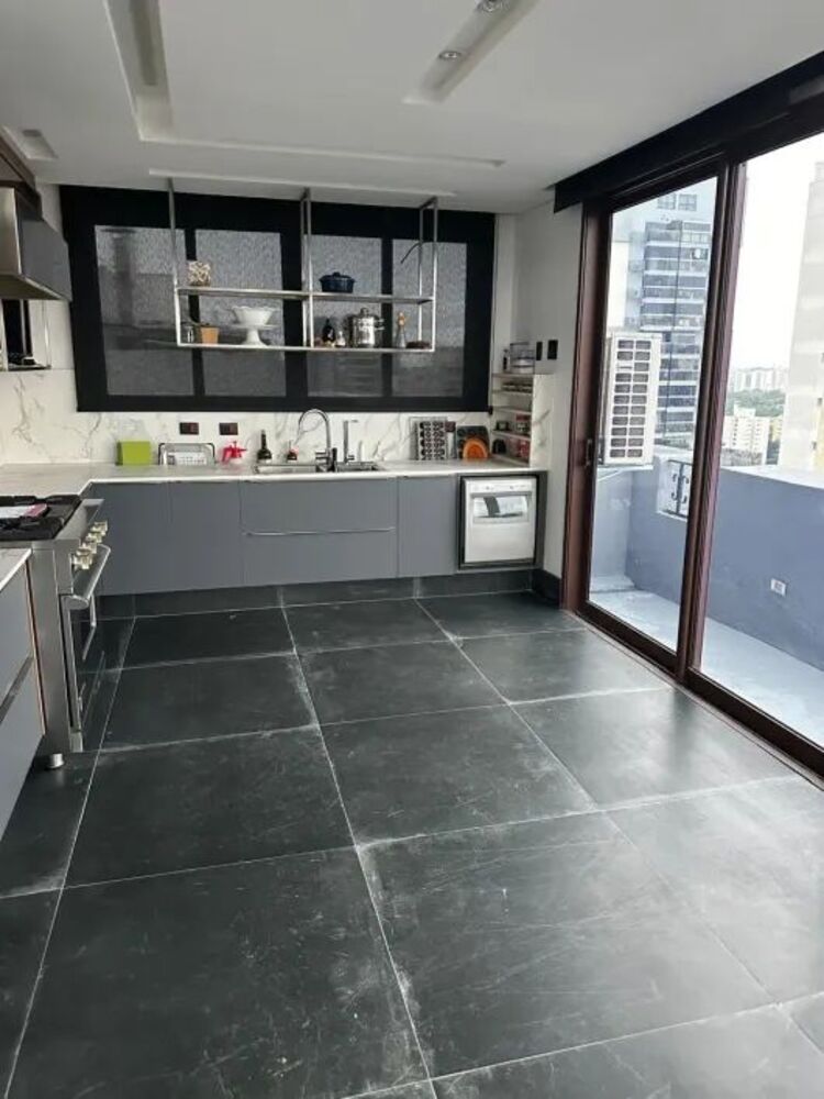 Cobertura, 3 quartos, 240 m² - Foto 4