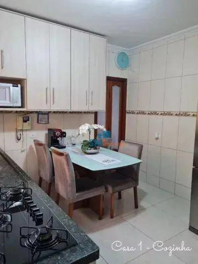 Casa à venda com 4 quartos, 150m² - Foto 3