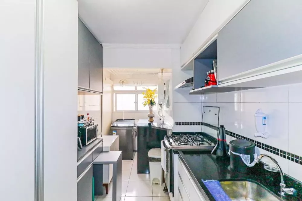 Apartamento à venda com 3 quartos, 75m² - Foto 4