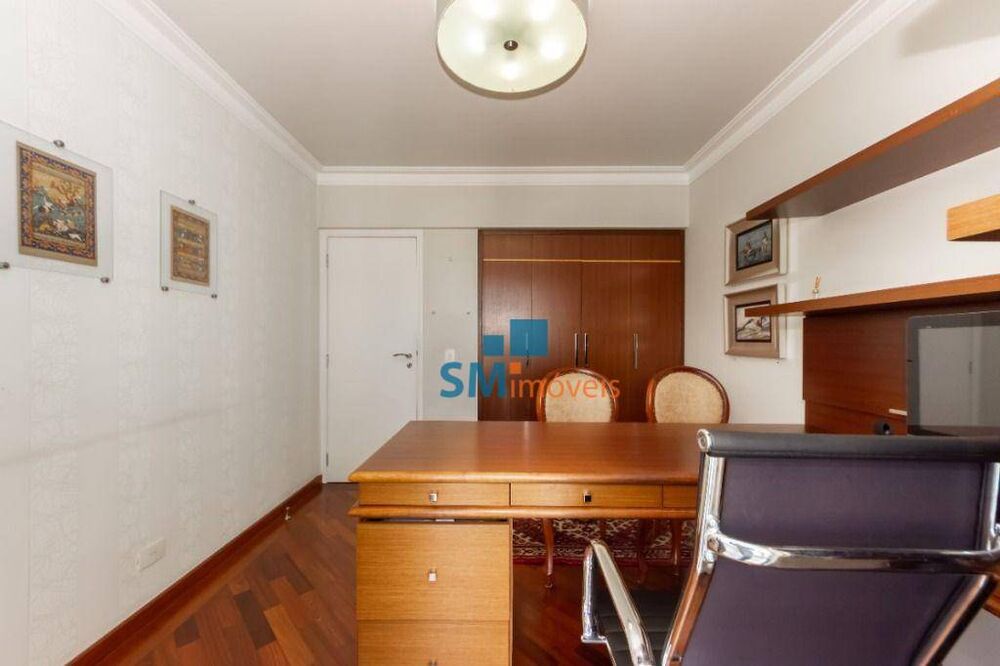 Apartamento à venda com 3 quartos, 168m² - Foto 2