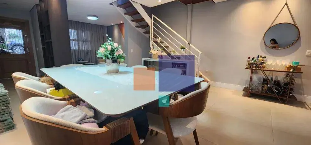 Sobrado, 3 quartos, 250 m² - Foto 1