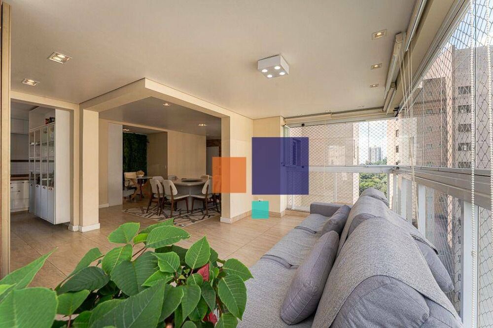 Apartamento à venda com 3 quartos, 137m² - Foto 2