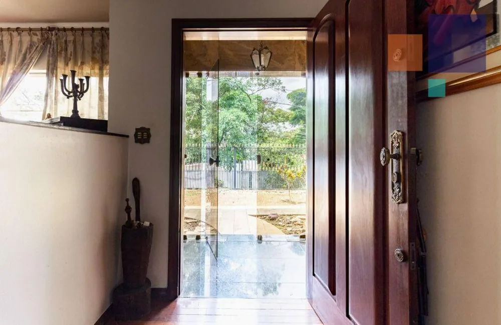 Casa, 3 quartos, 242 m² - Foto 2