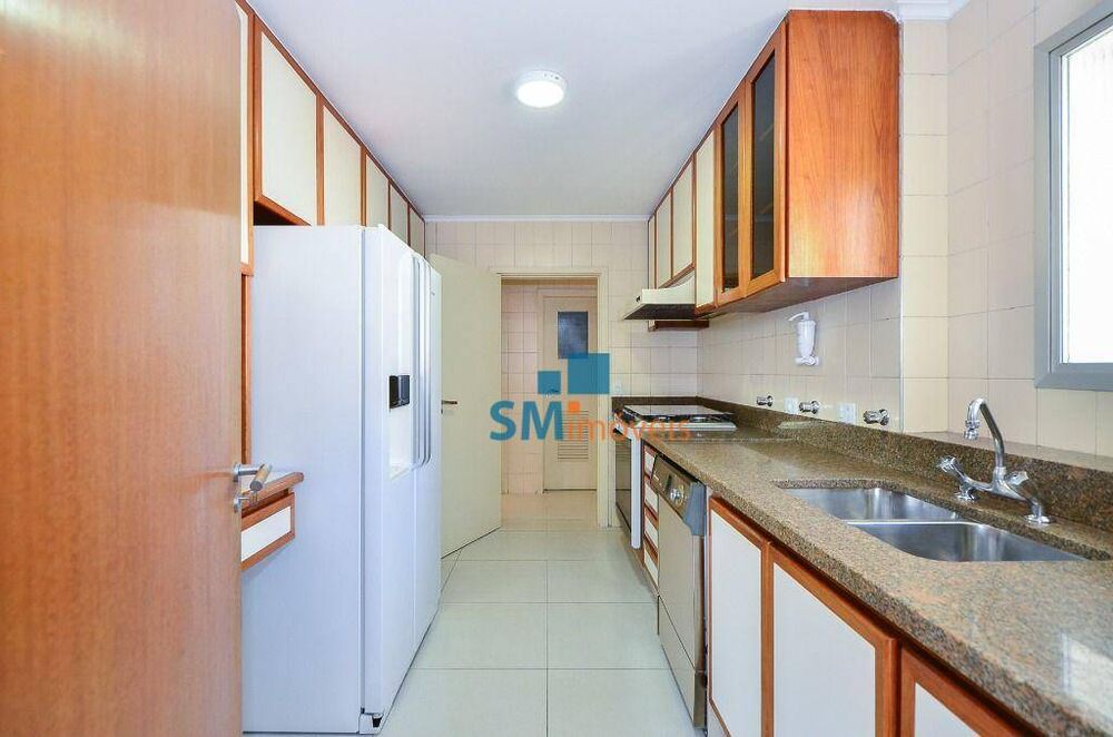 Apartamento à venda com 3 quartos, 150m² - Foto 8