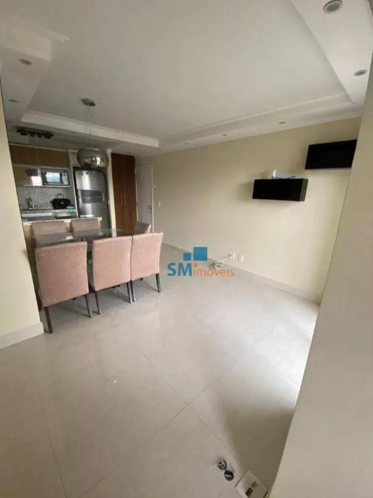 Apartamento à venda com 2 quartos, 65m² - Foto 2