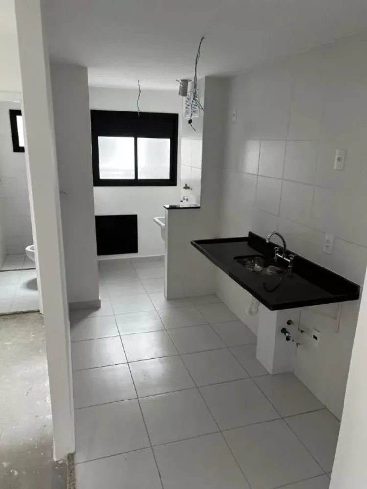 Apartamento à venda com 2 quartos, 60m² - Foto 2