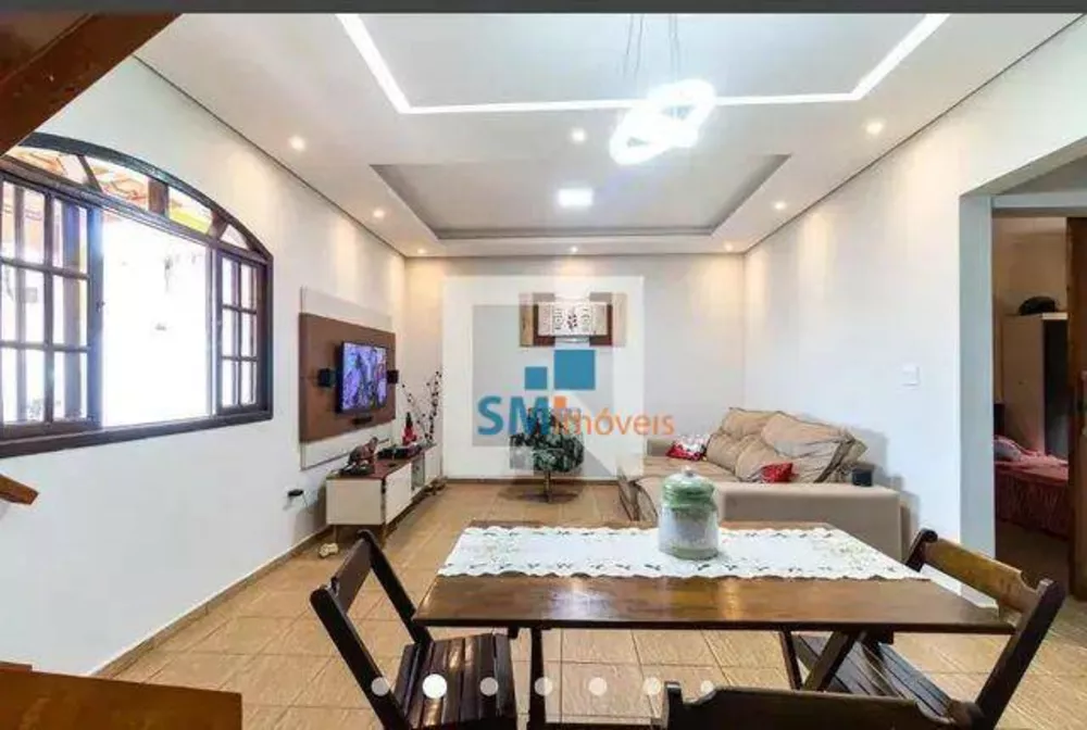 Sobrado à venda com 3 quartos, 200m² - Foto 2