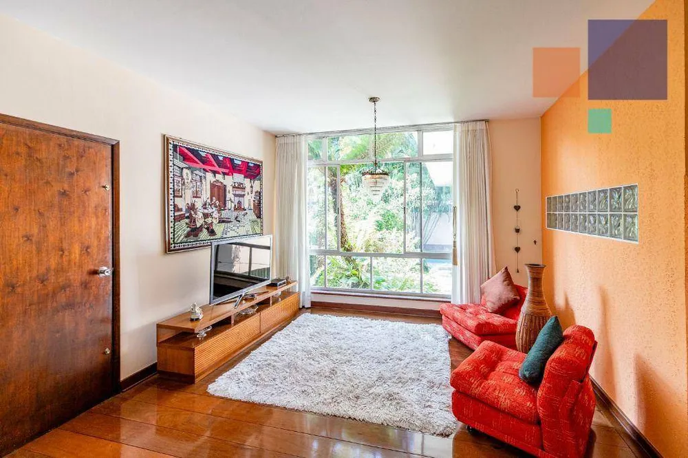 Casa, 3 quartos, 388 m² - Foto 1