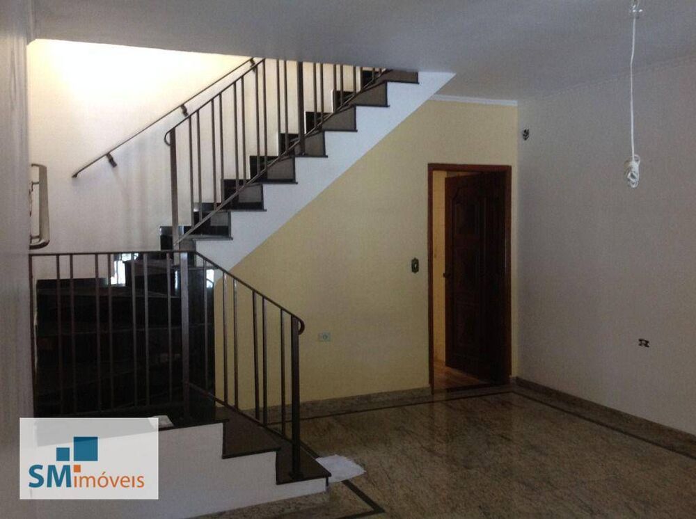 Sobrado à venda com 3 quartos, 195m² - Foto 1