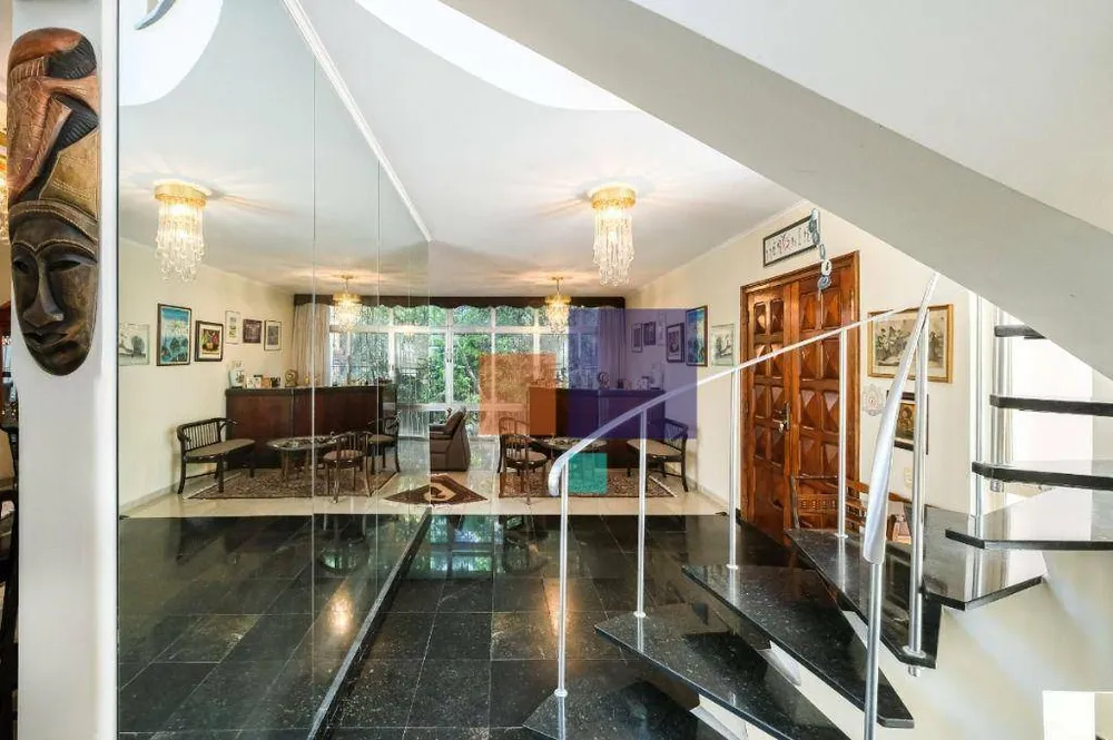 Casa, 4 quartos, 269 m² - Foto 1