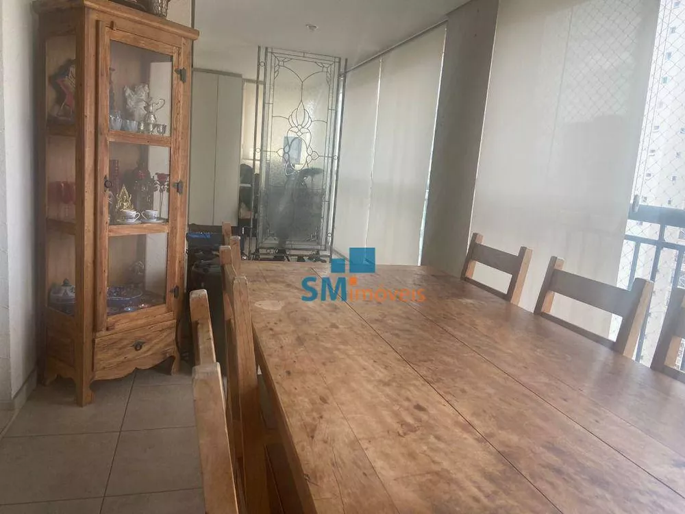 Apartamento à venda com 3 quartos, 130m² - Foto 2