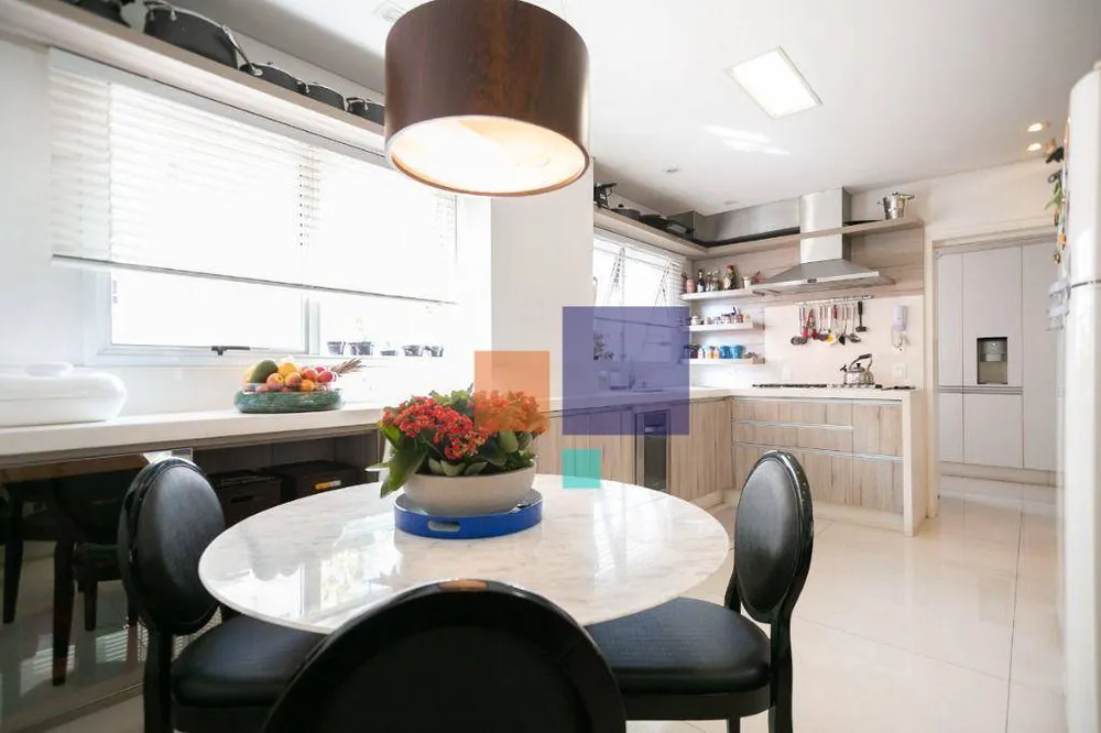 Apartamento, 4 quartos, 240 m² - Foto 2