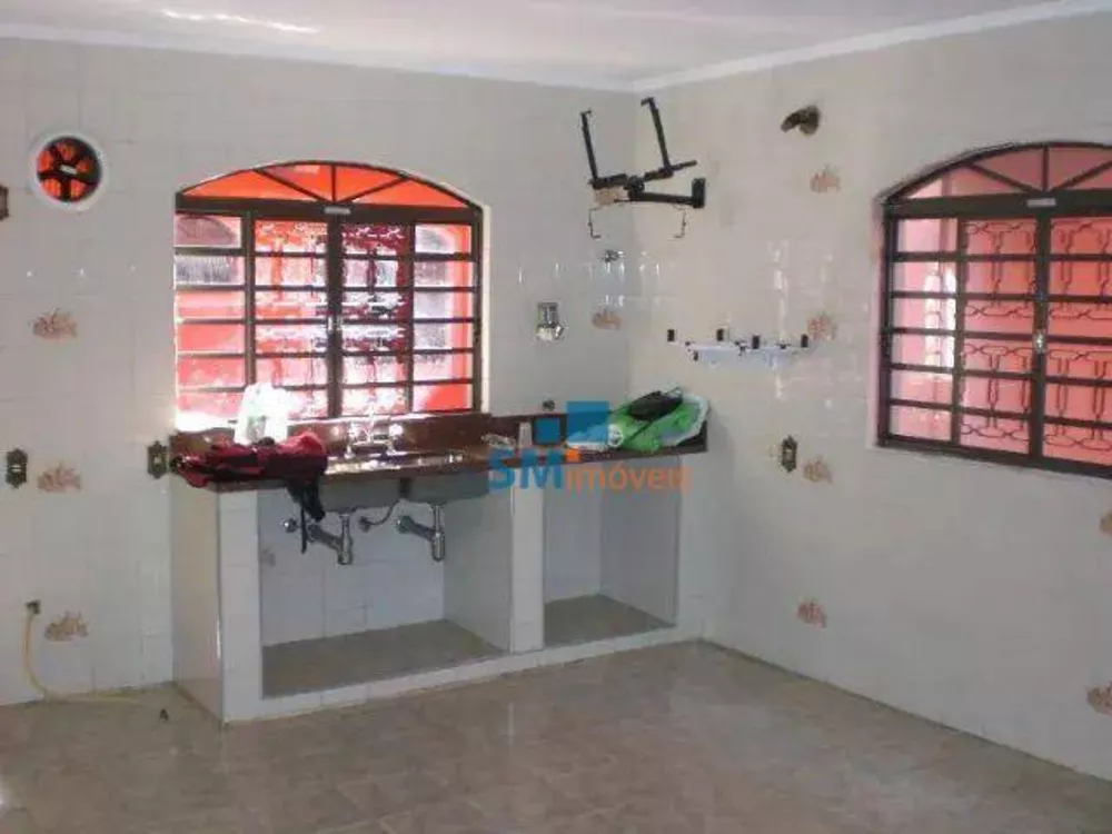 Sobrado à venda com 5 quartos, 303m² - Foto 4