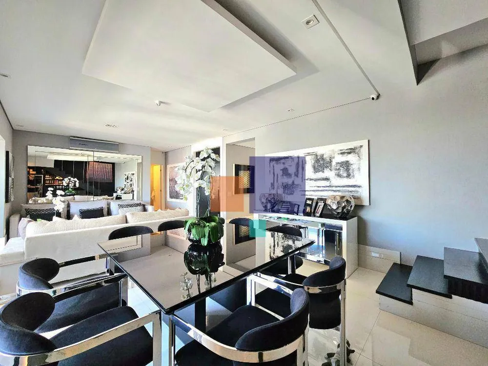 Cobertura, 4 quartos, 305 m² - Foto 2