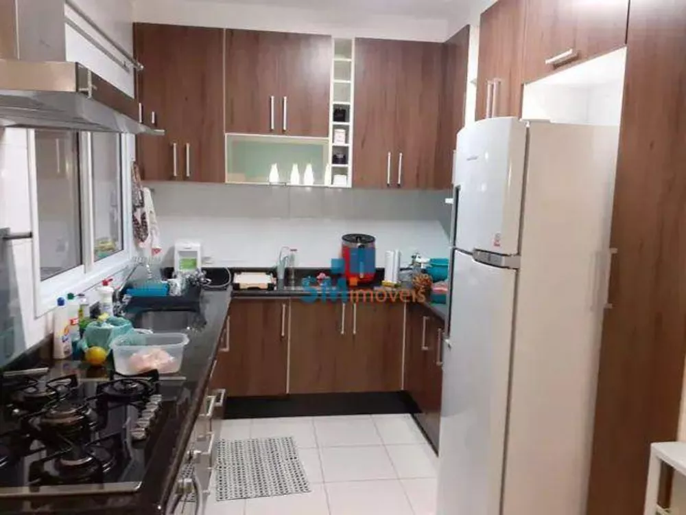 Sobrado à venda com 3 quartos, 114m² - Foto 1