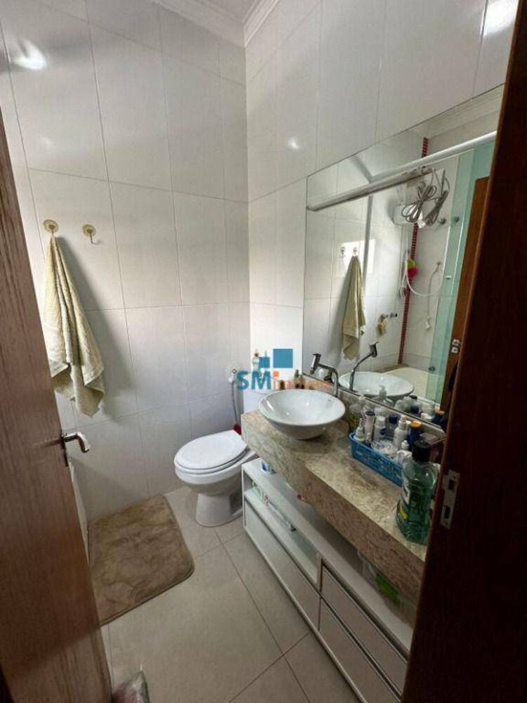 Casa à venda com 4 quartos, 300m² - Foto 4