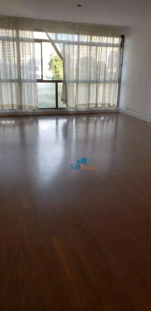 Apartamento à venda com 3 quartos, 140m² - Foto 2