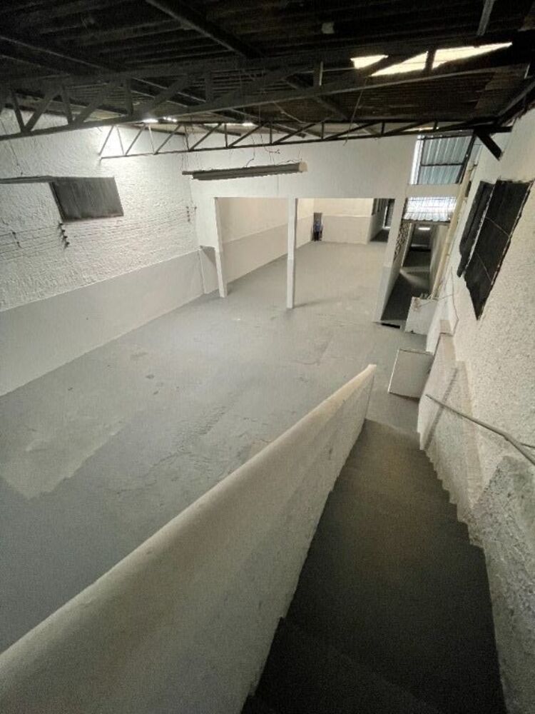 Depósito-Galpão, 550 m² - Foto 1