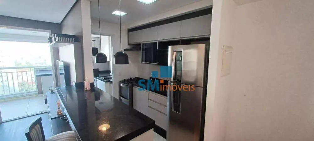 Apartamento à venda com 2 quartos, 68m² - Foto 2