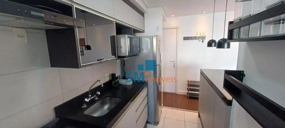 Apartamento à venda com 2 quartos, 68m² - Foto 4