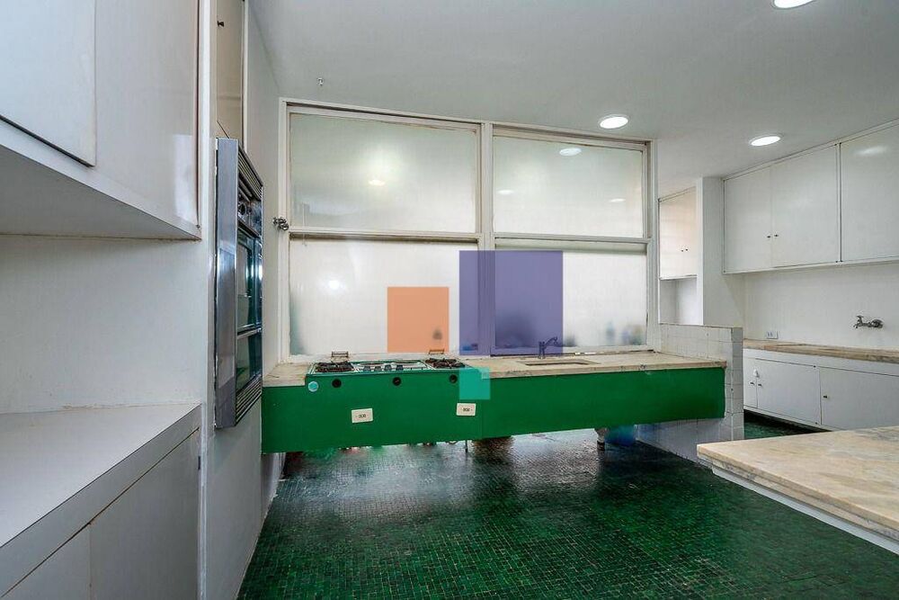 Apartamento à venda com 3 quartos, 200m² - Foto 13