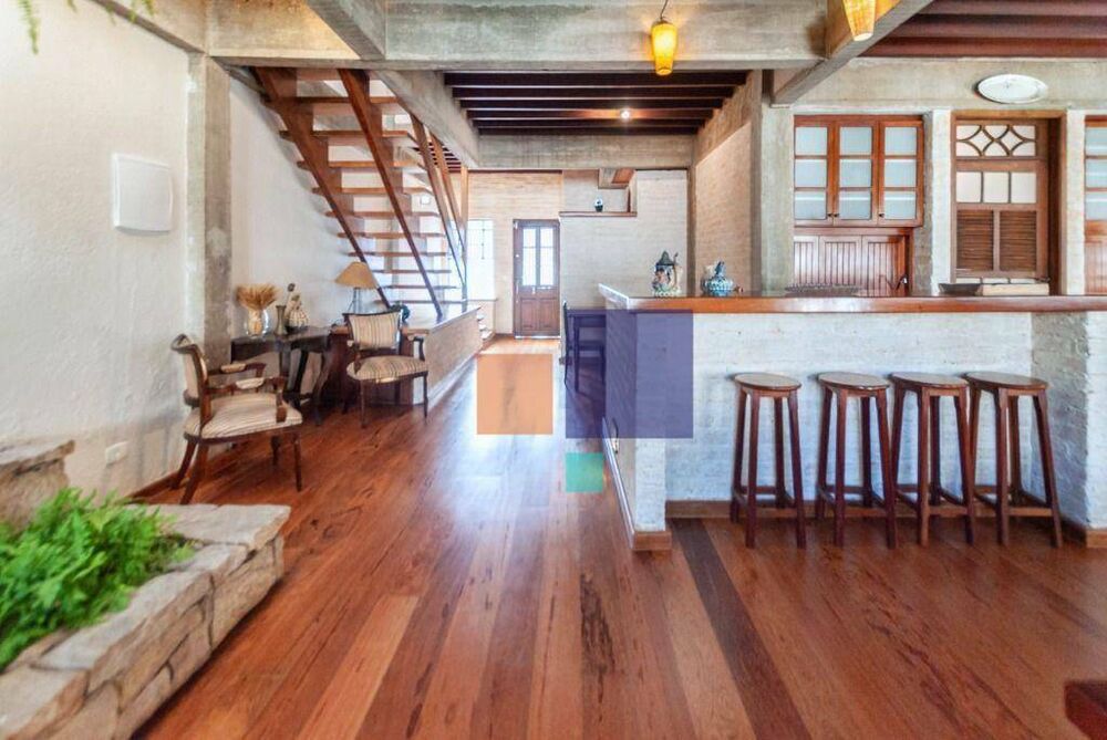 Casa à venda com 3 quartos, 230m² - Foto 5