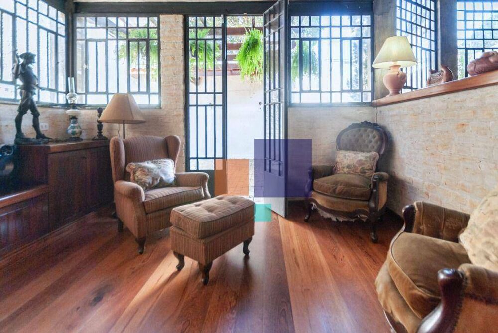 Casa à venda com 3 quartos, 230m² - Foto 14