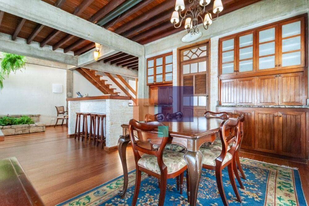 Casa à venda com 3 quartos, 230m² - Foto 12